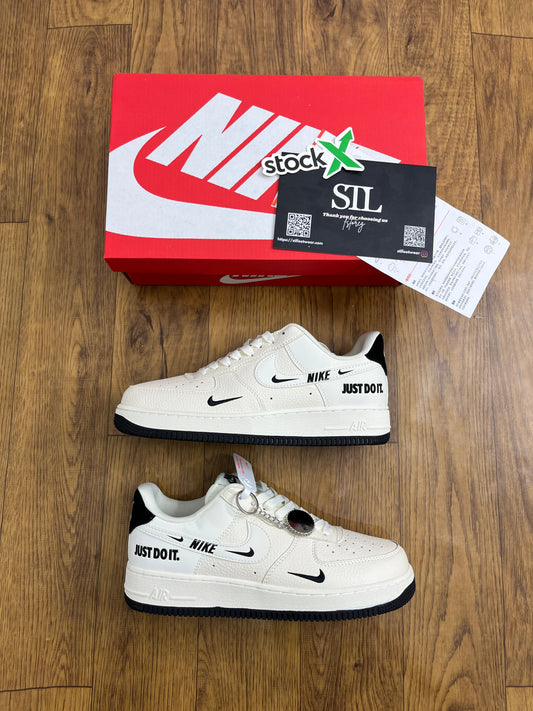 Nike Air Force 1 Low 07