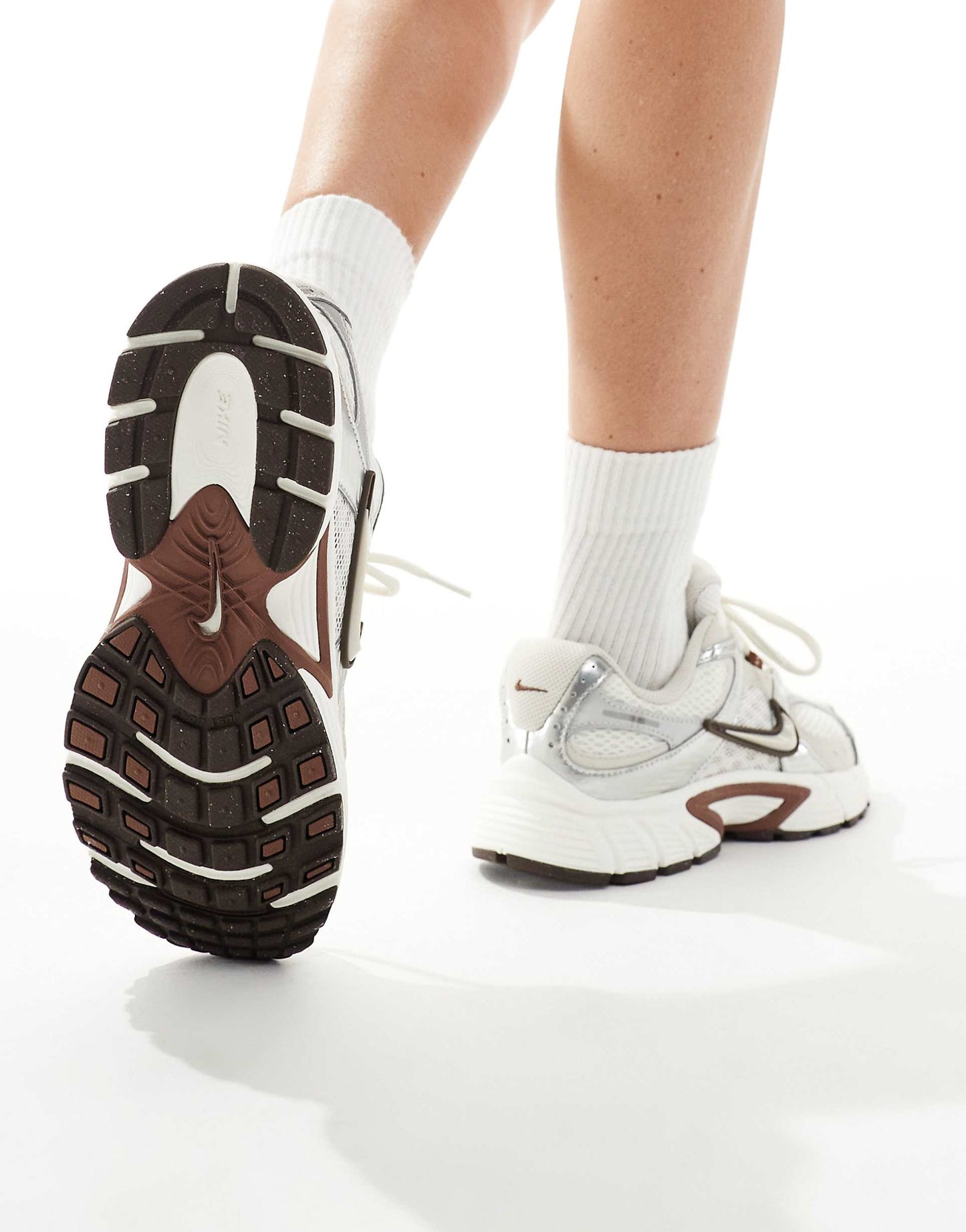 Nike V5 RNR Sail Fauna Brown Phantom Light Orewood Brown (Women's)