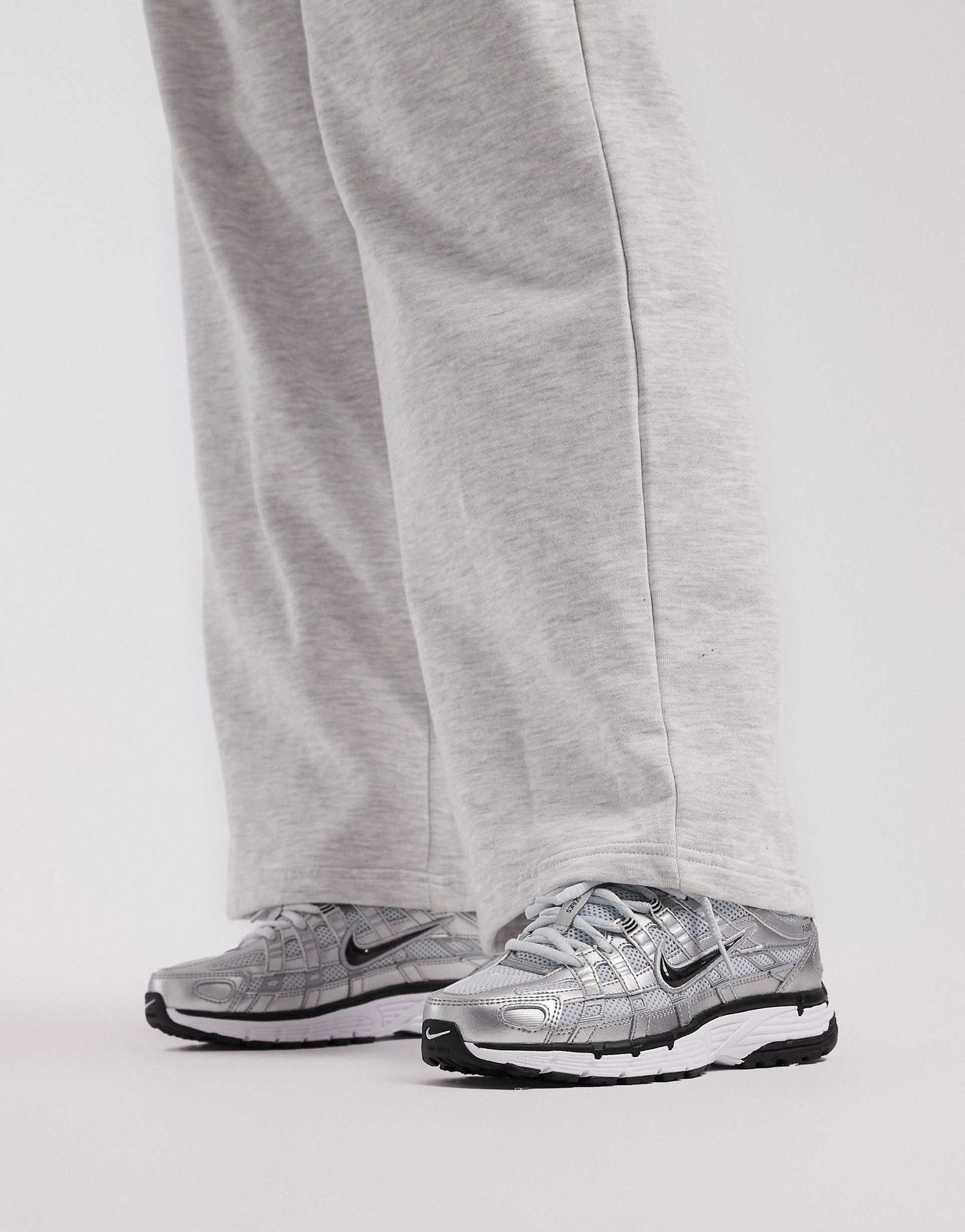 Nike P-6000 unisex trainers in silver and black
