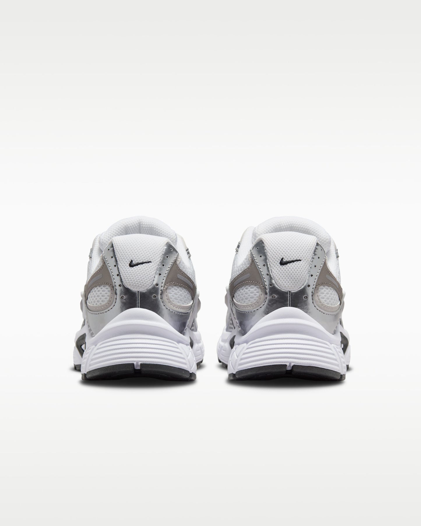 Nike Sneaker V5 RNR "Fast Grey/Metallic Silver"